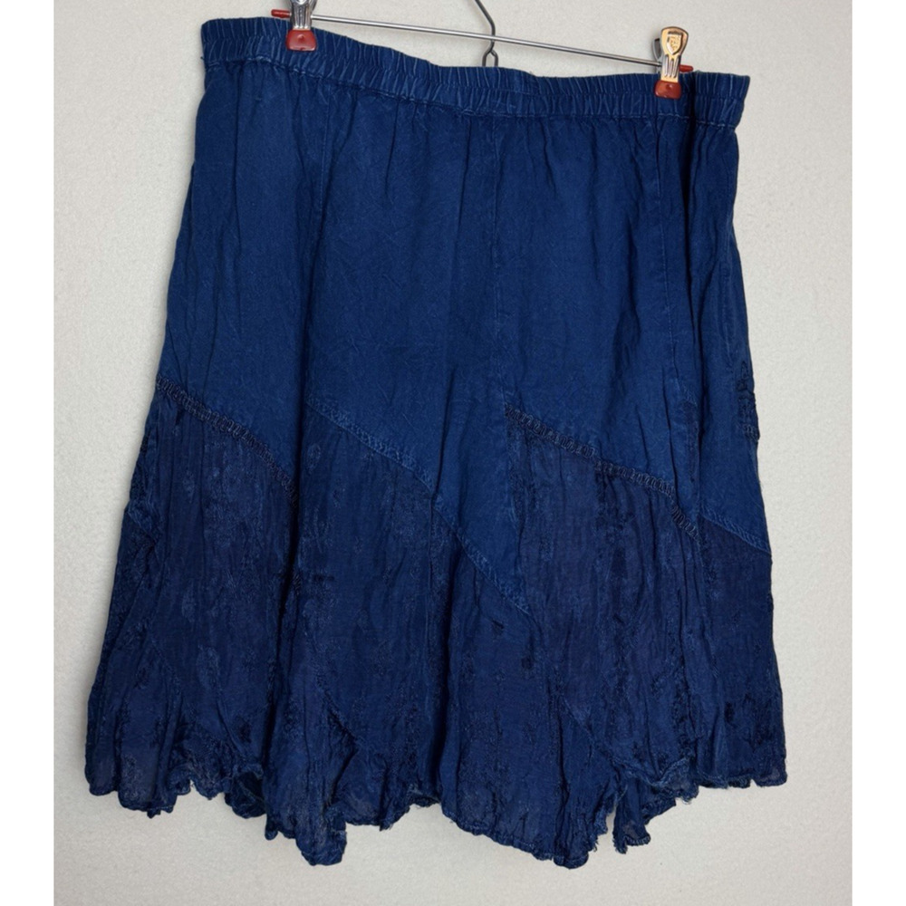 Studio West Apparel Skirt Above Knee Size XL Blue Boho Flowy Embroidered